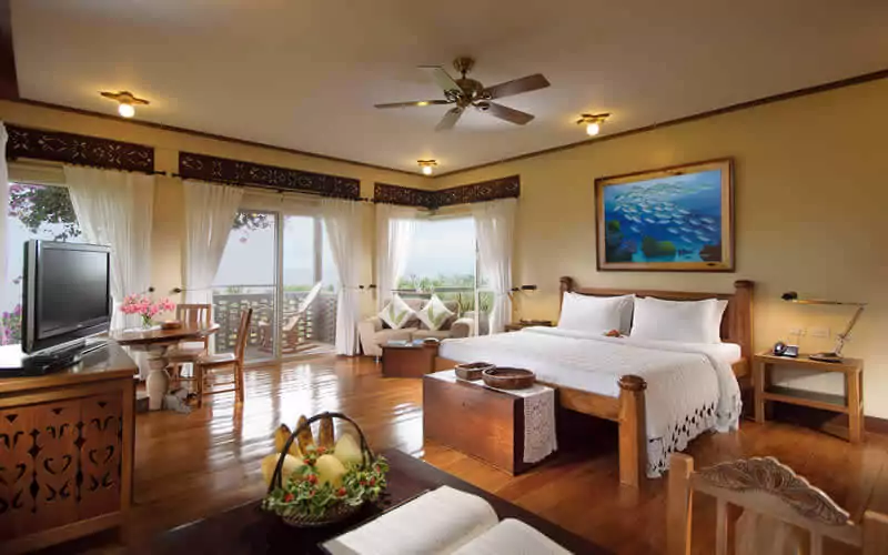 Amarela Beach Resort Room